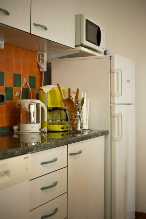 Apartment Apartment *